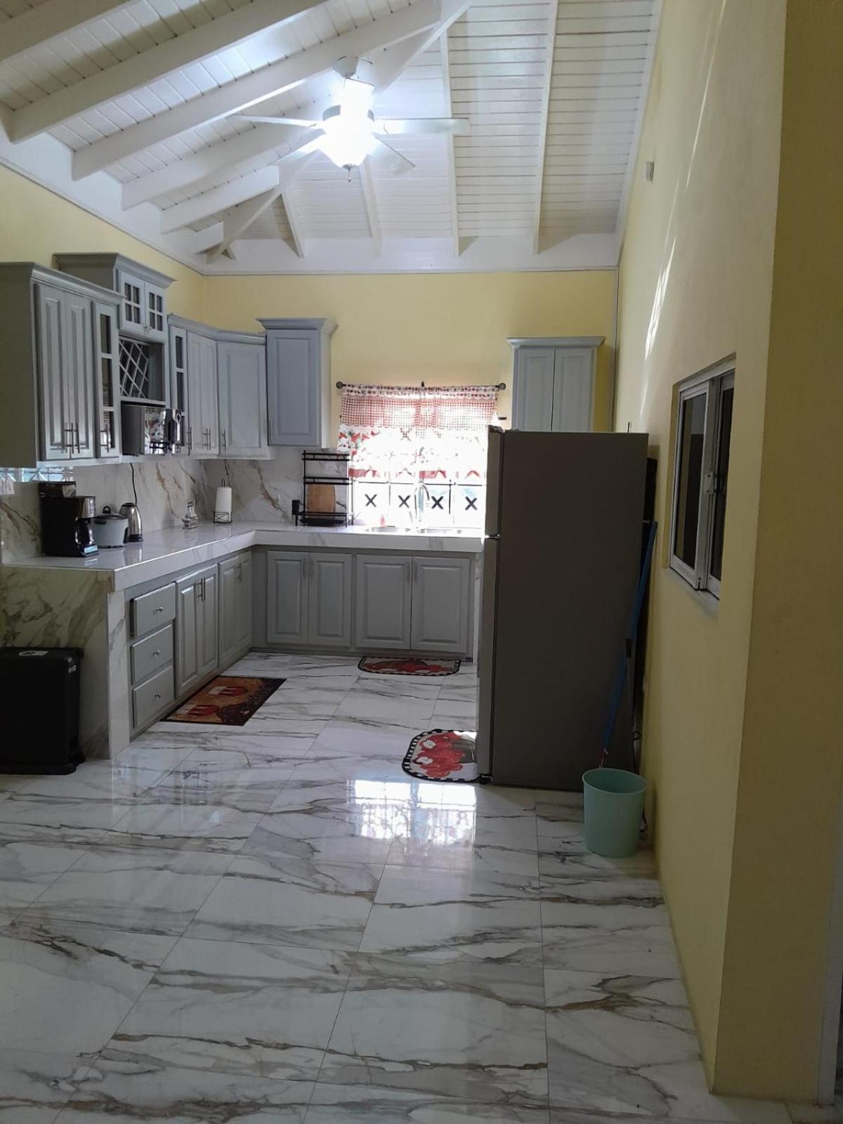Jamaica Oasis Suite Portmore Eksteriør billede